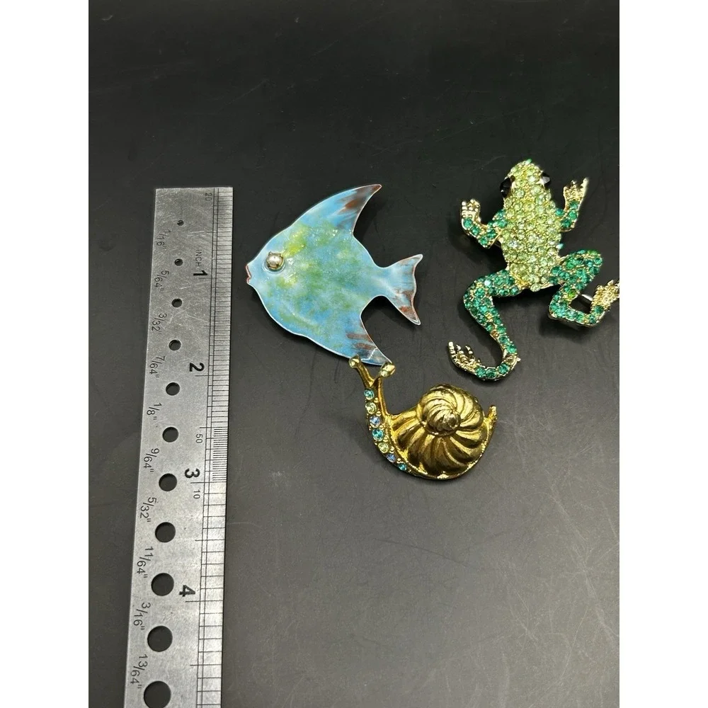 Original By Robert Blue Angelfish Enamel Brooch Pin Signed Rhinestone Frog Snail